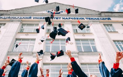 The 7 Skills All School Leavers and Graduates Need to Develop to Get that Job!